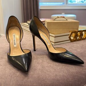 Manolo Blahnik black Leather d’Orsay- excellent condition!